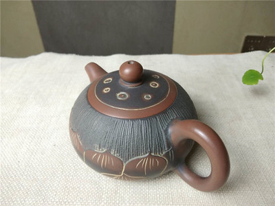 张振和新品荷花瓣坭兴陶茶壶